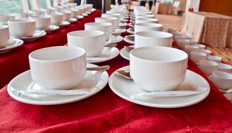 11375289 – rows of coffee cups for coffee break alternate text for this image