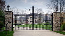 Mansion alternate text for this image