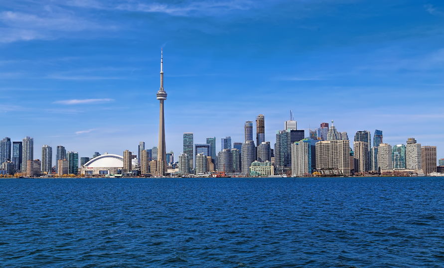 28766918 – toronto skyline alternate text for this image