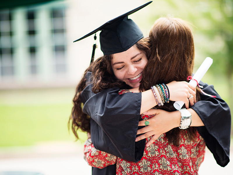 grad-hug-crop alternate text for this image