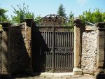 Gate